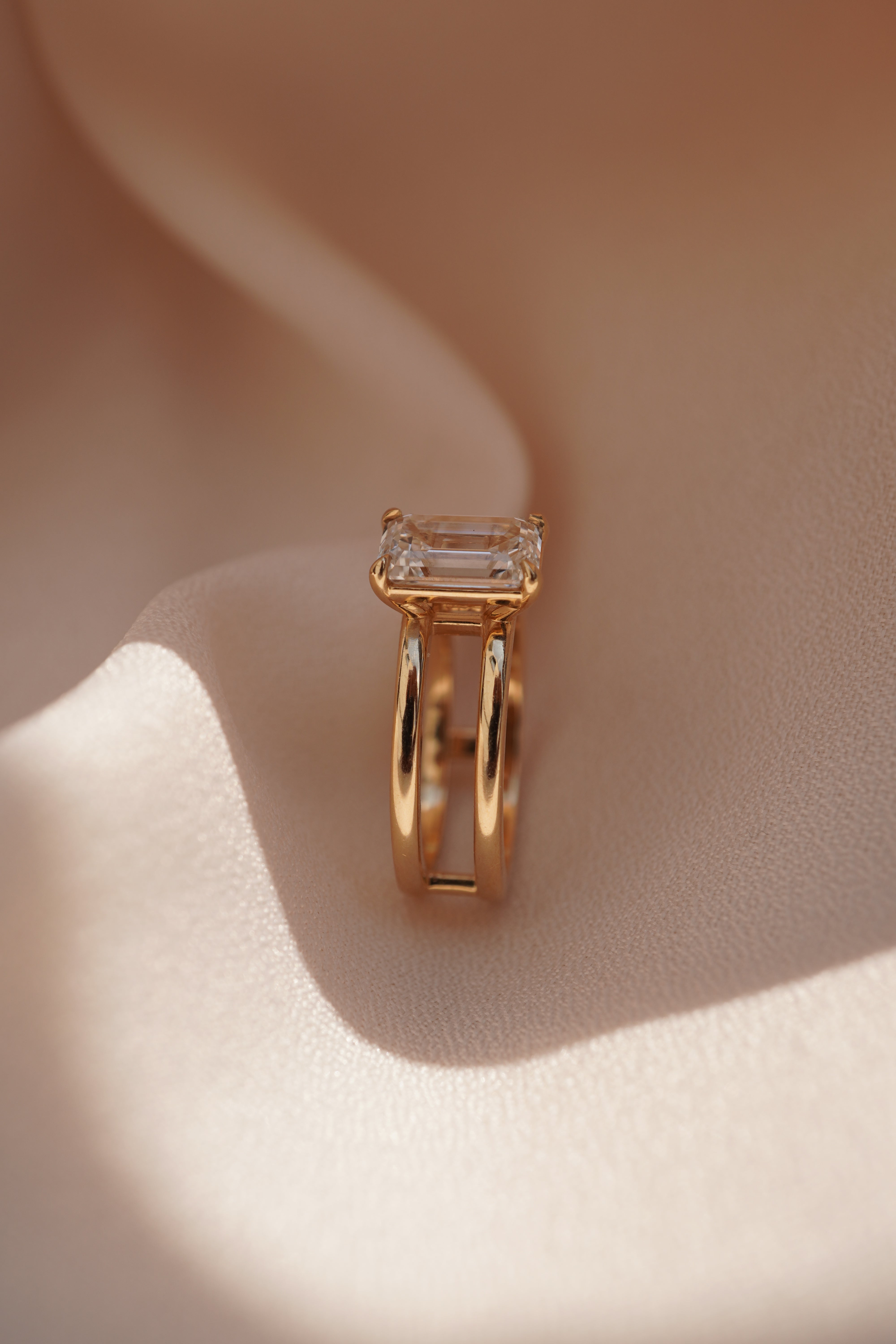 Emerald Twin Band Ring