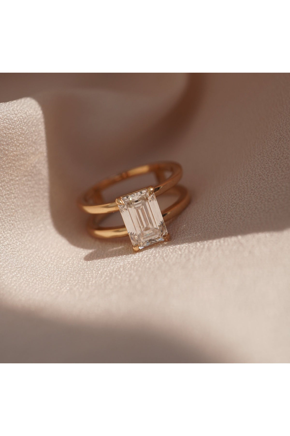 Emerald Twin Band Ring