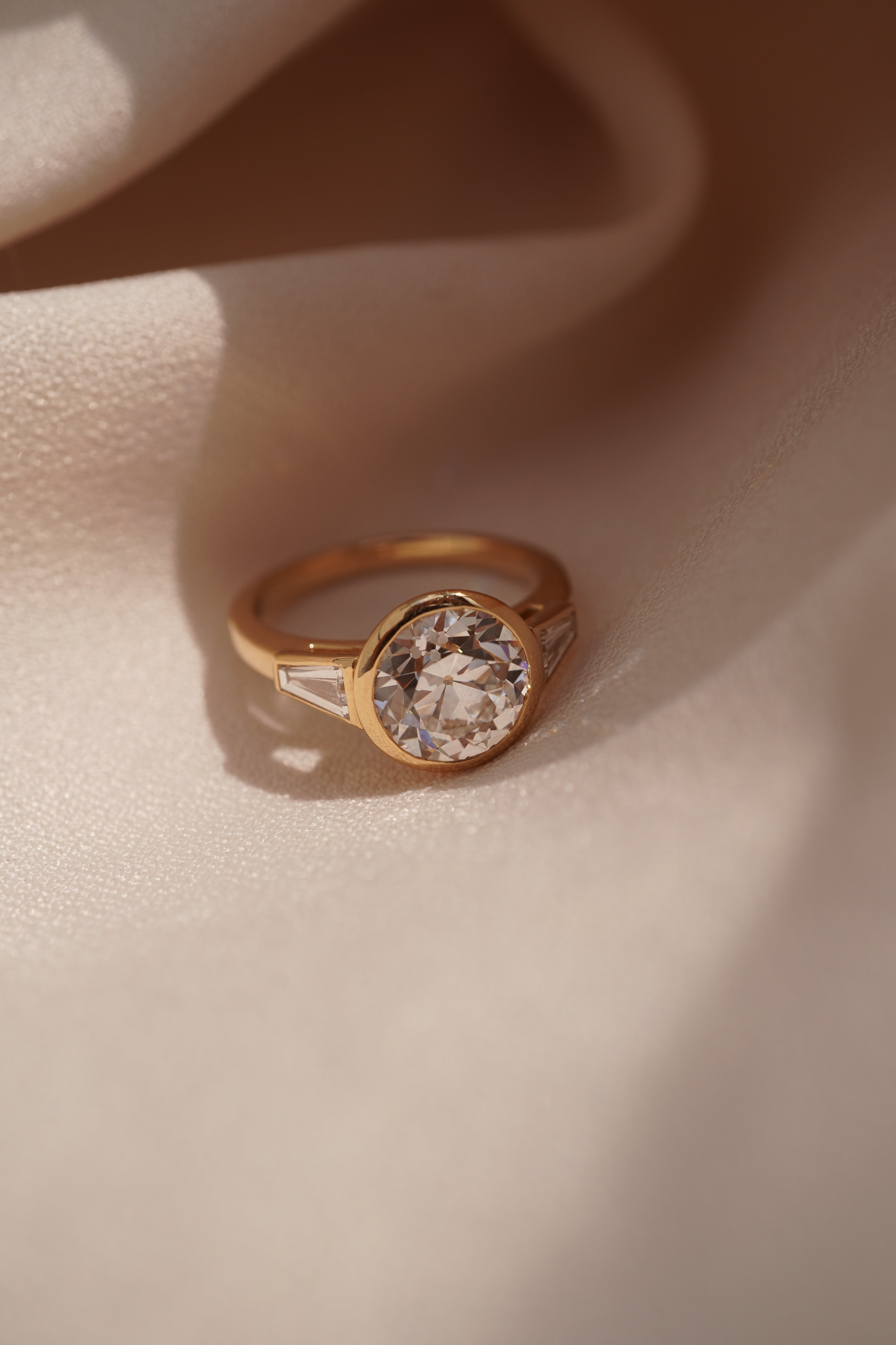 Old European Three Stone