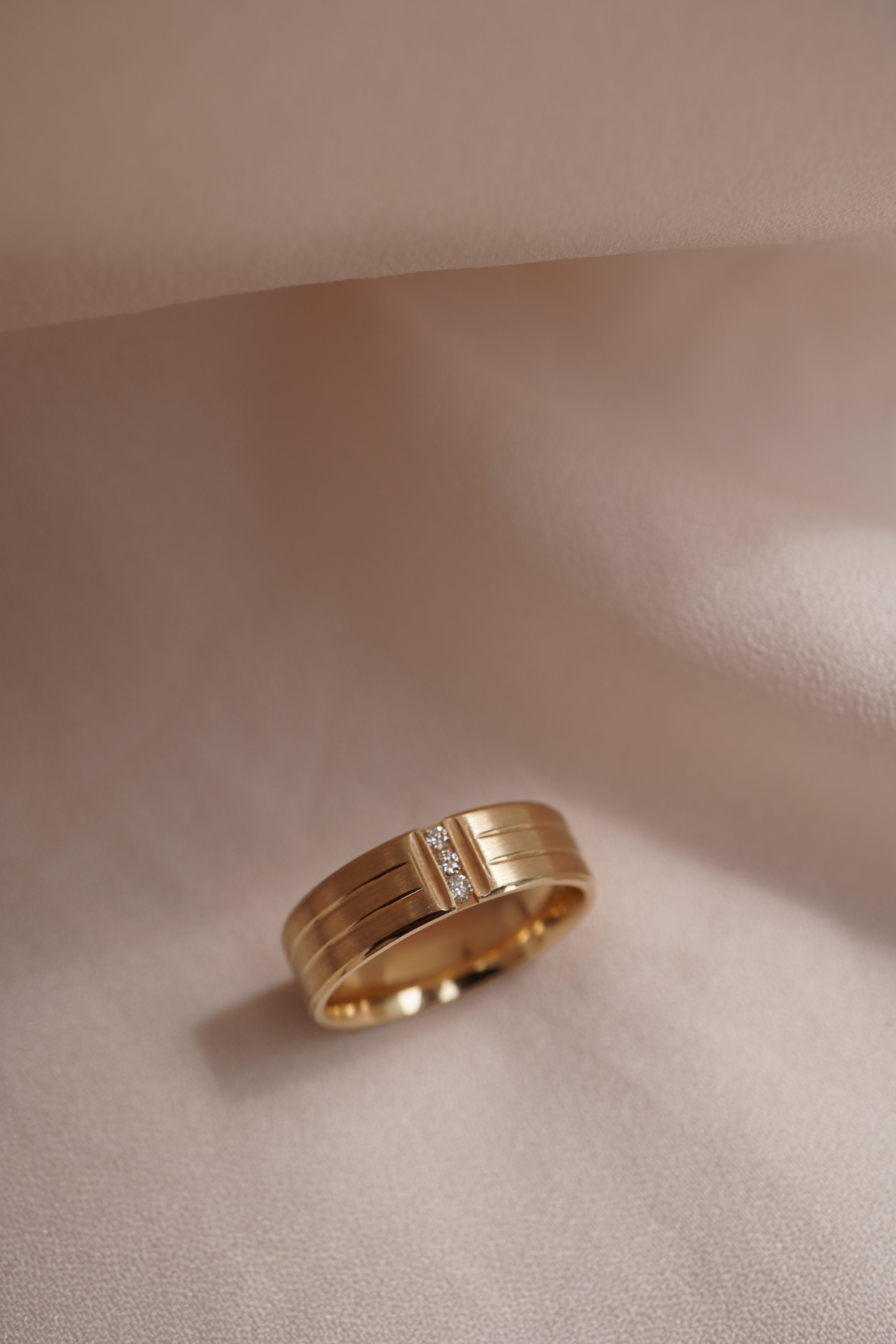 Grooved Diamond Band