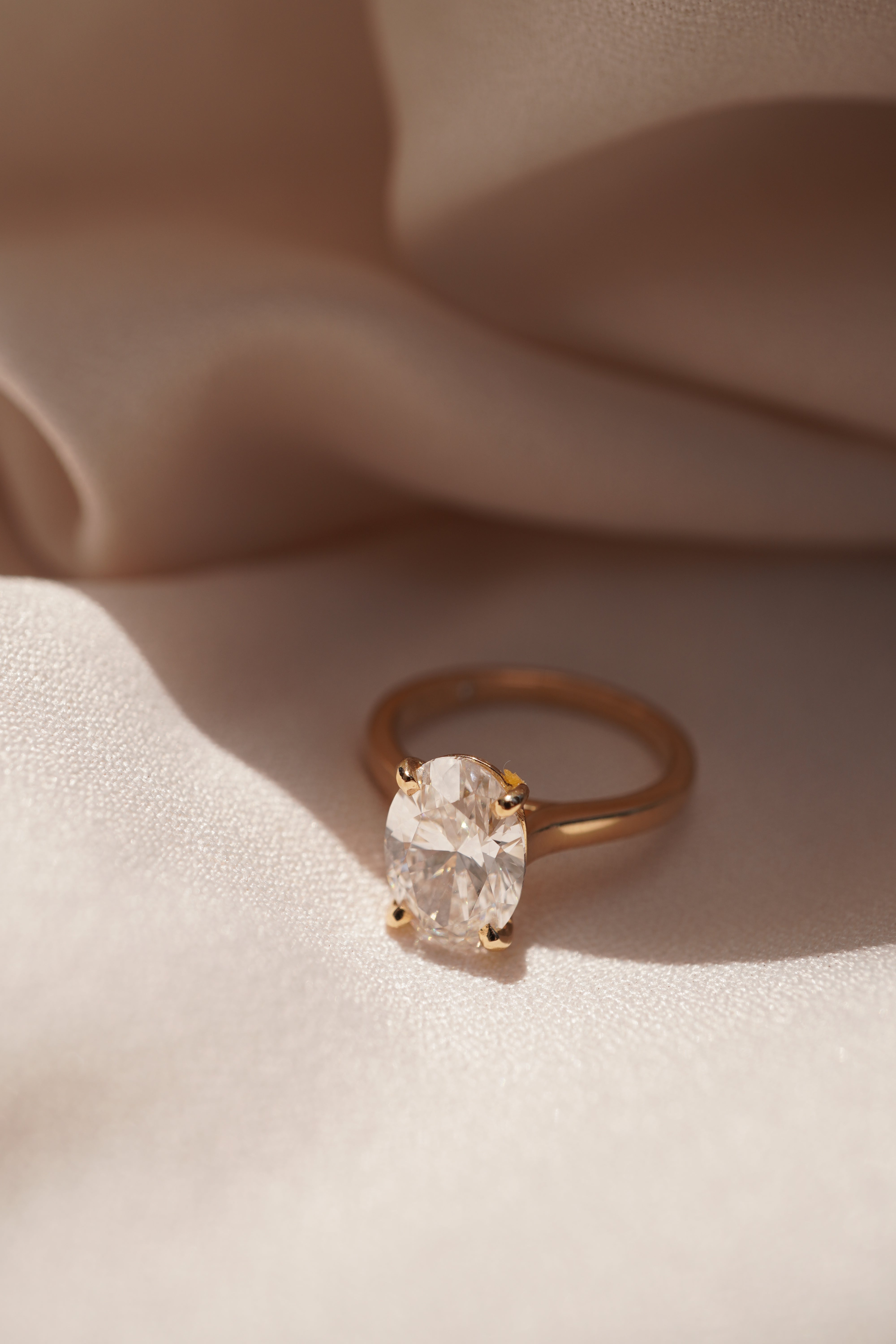 Oval Cathedral Solitaire