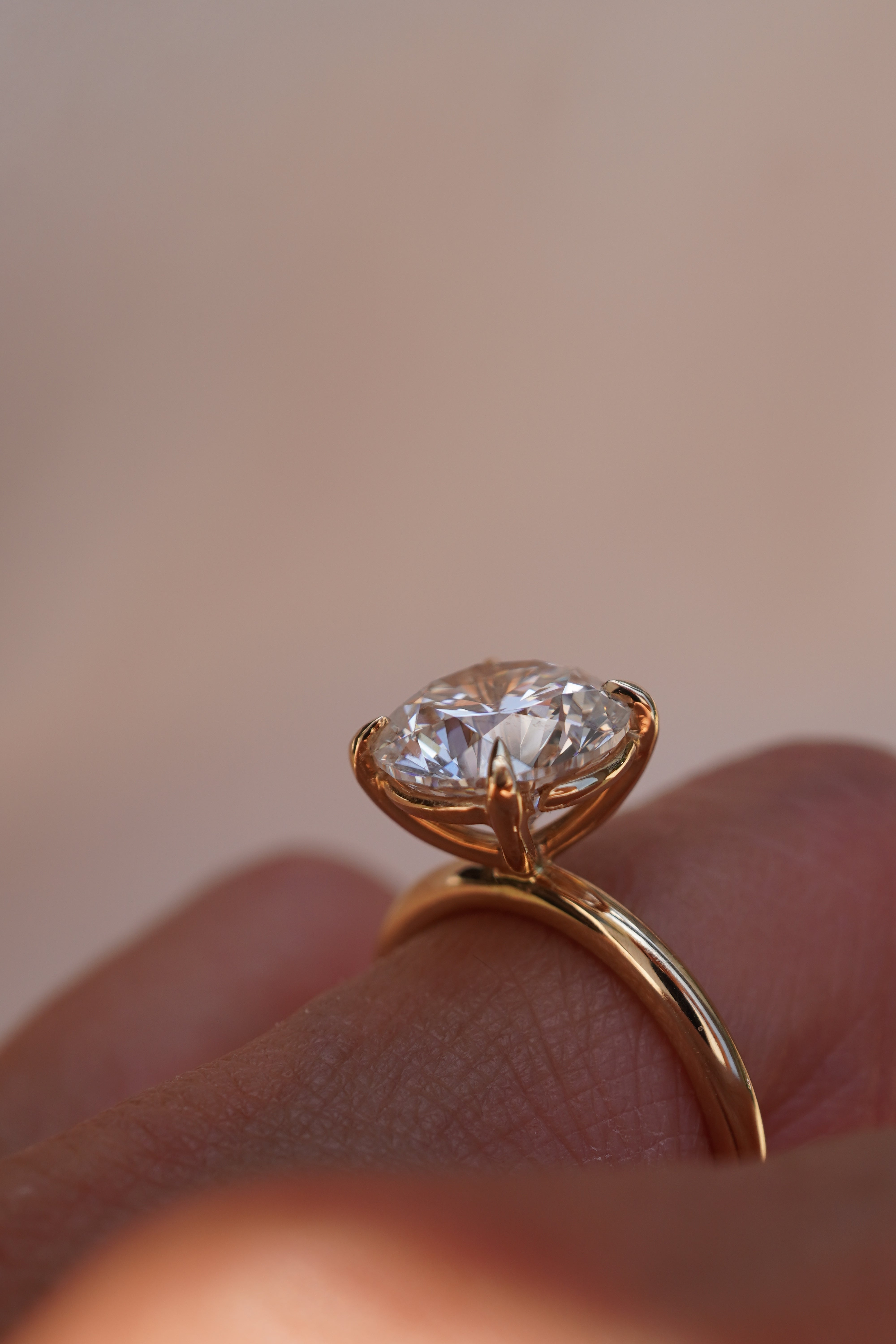 Round Diamond Solitaire