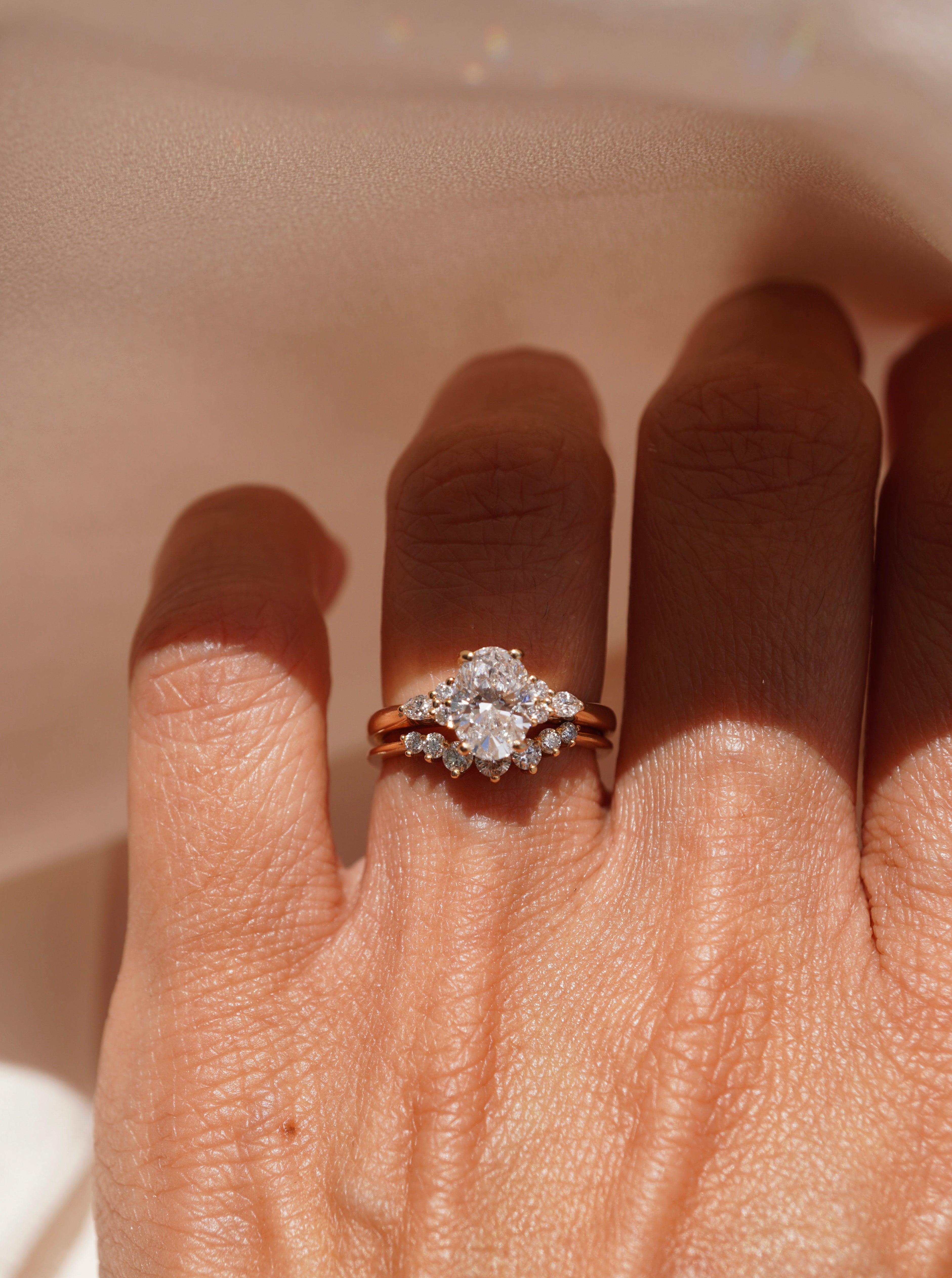 Graduated Diamond Contour Band