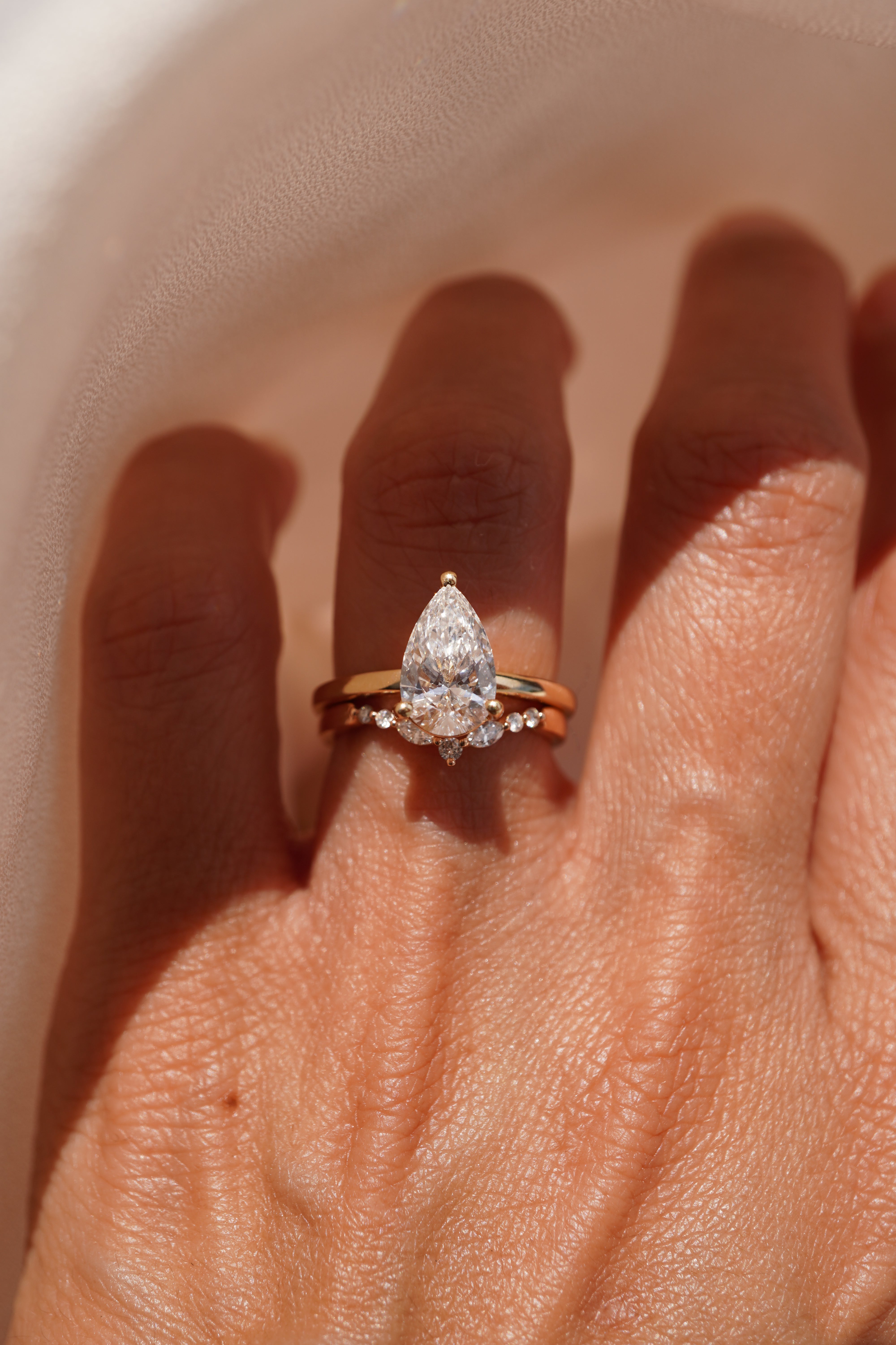 Marquise and Round Diamond Contour