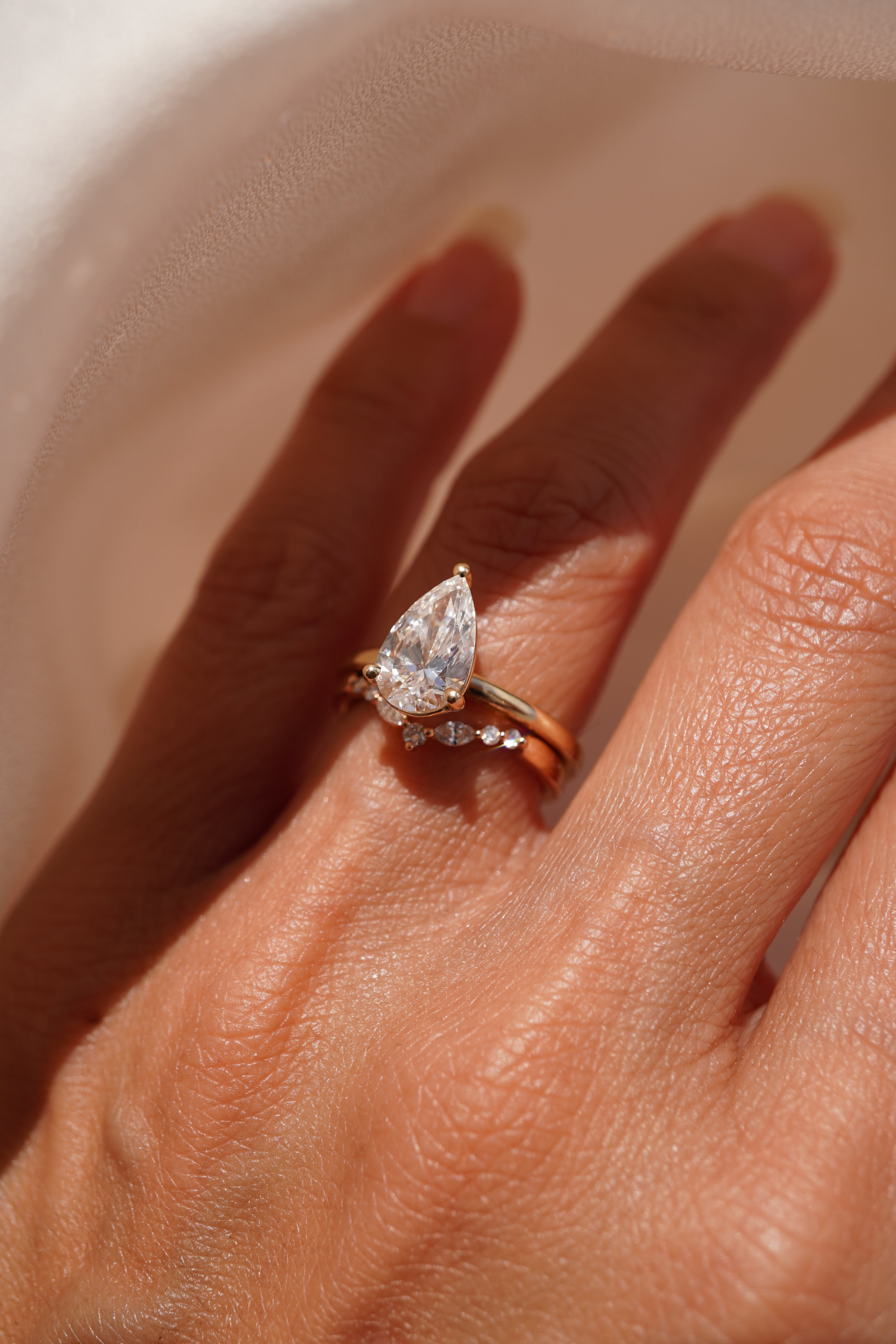 Marquise and Round Diamond Contour