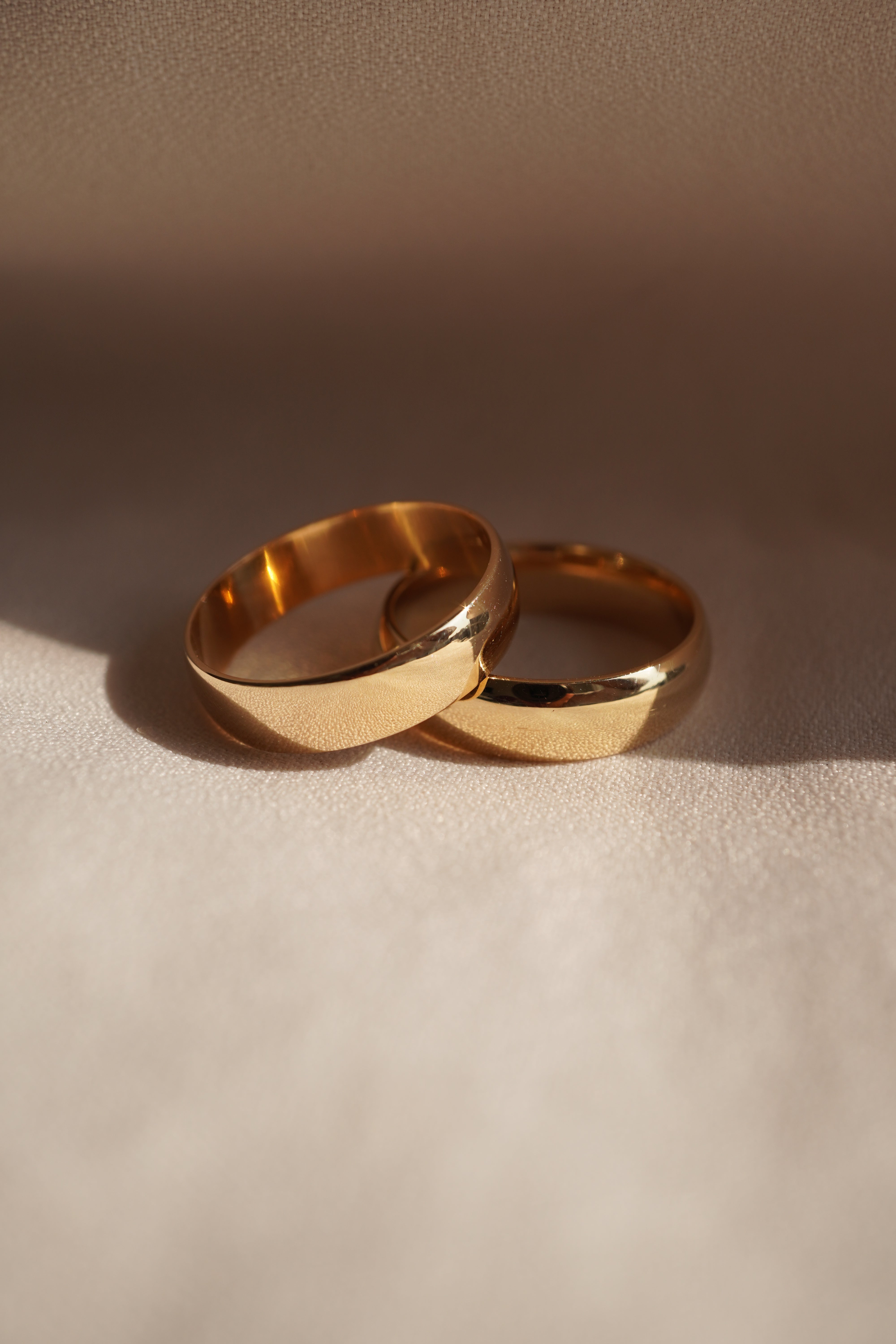 Classic Style Gold Band