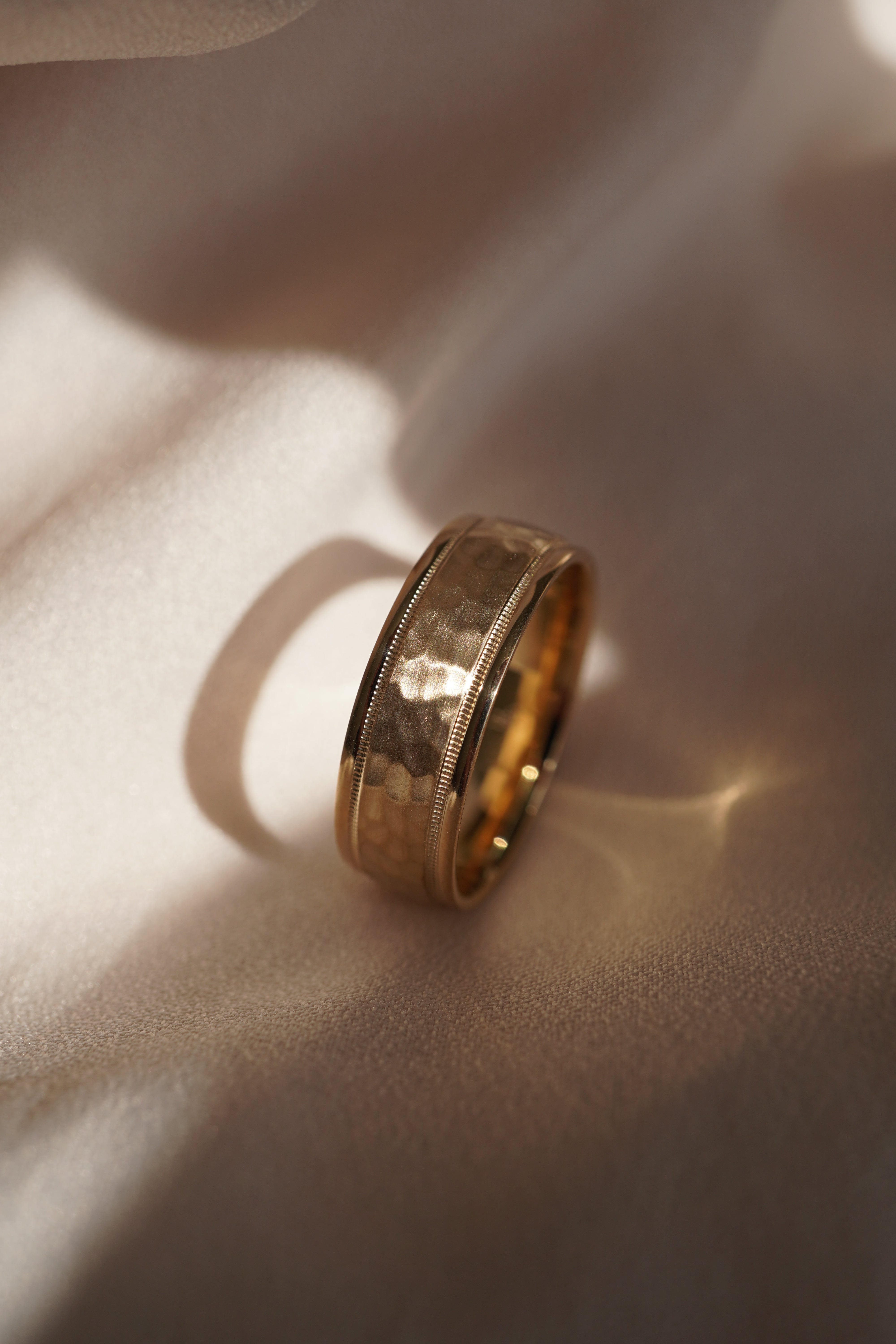 Milgrain Edge Hammered Band