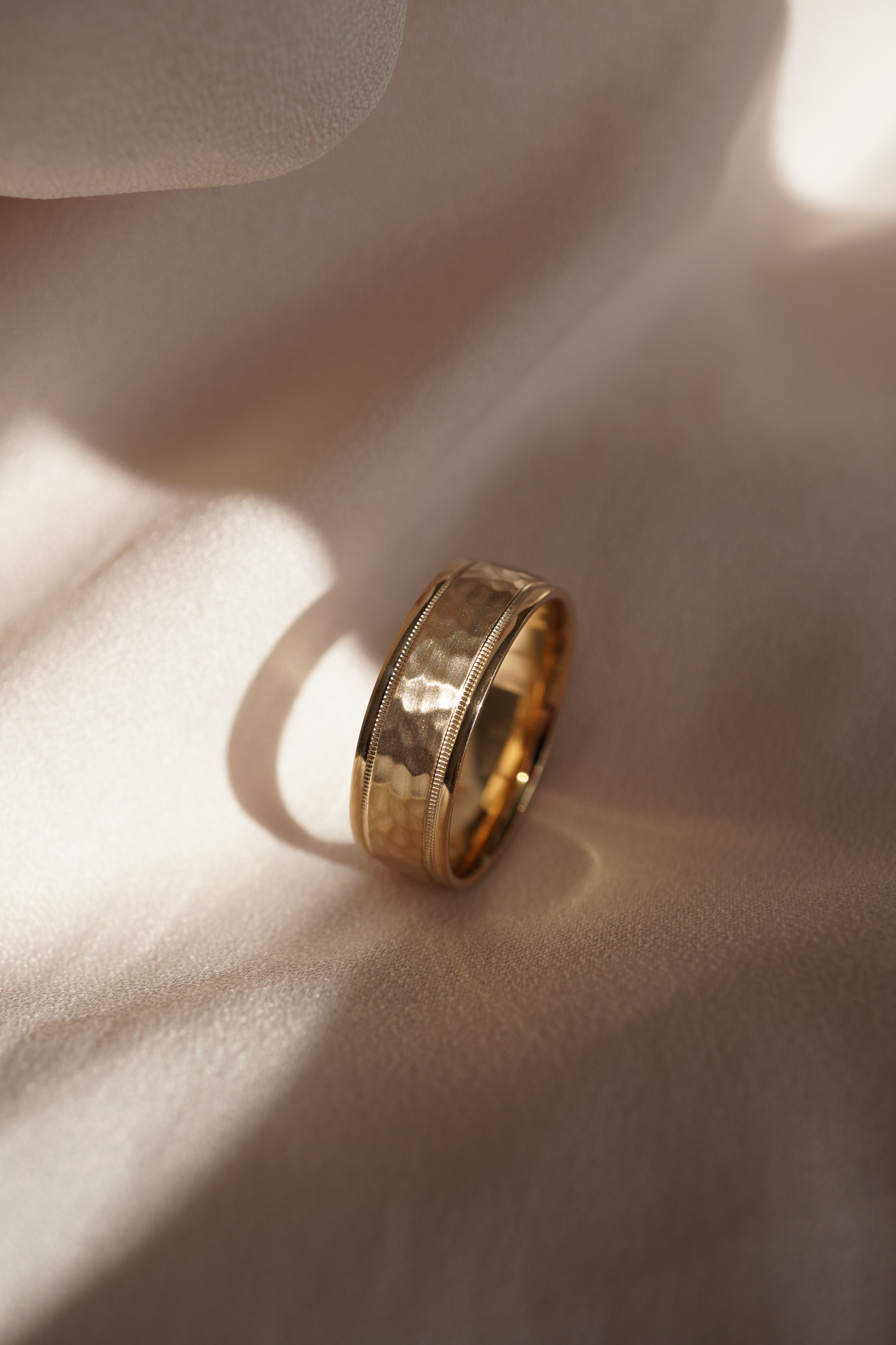 Milgrain Edge Hammered Band