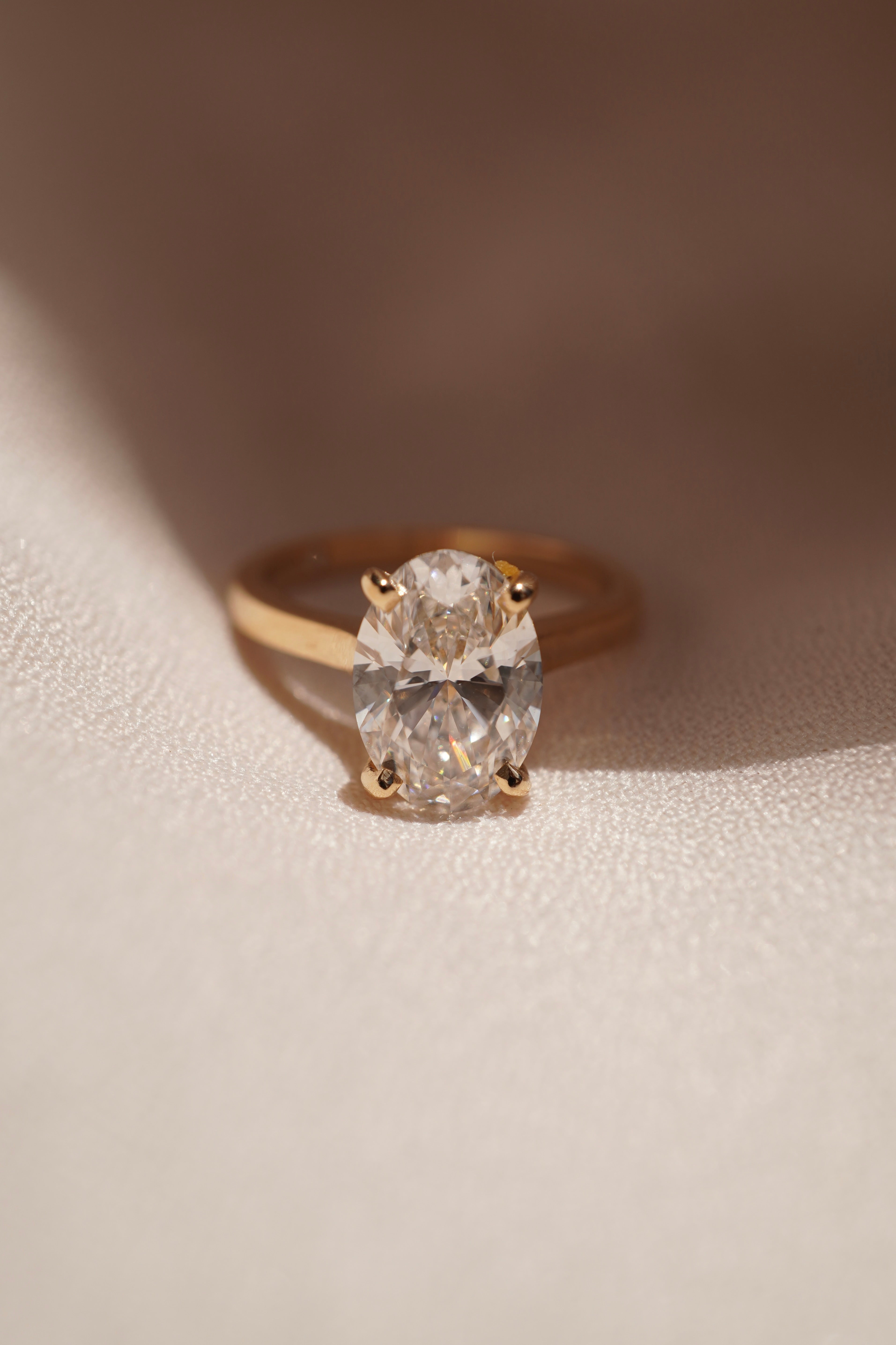 Oval Cathedral Solitaire