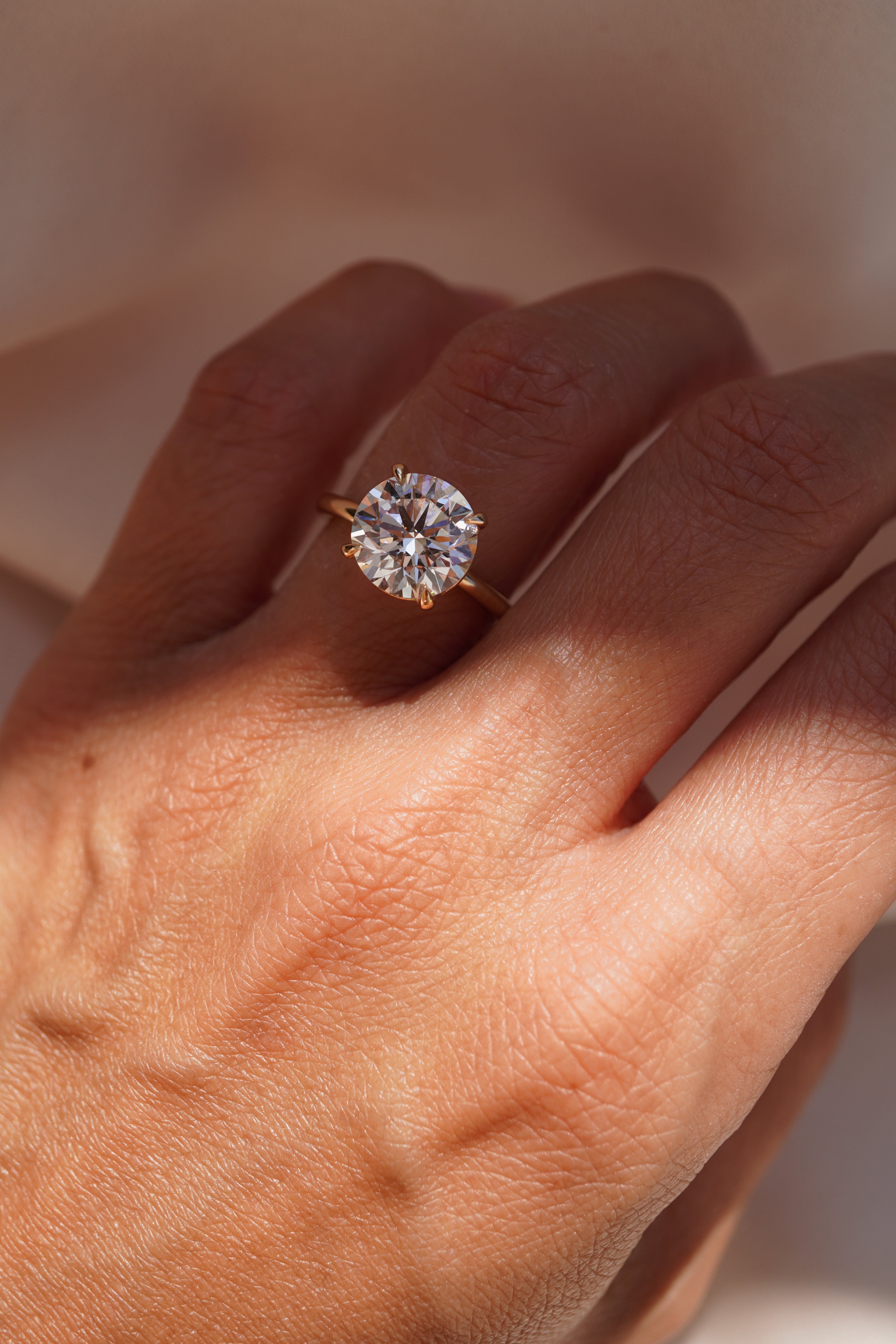 Round Diamond Solitaire