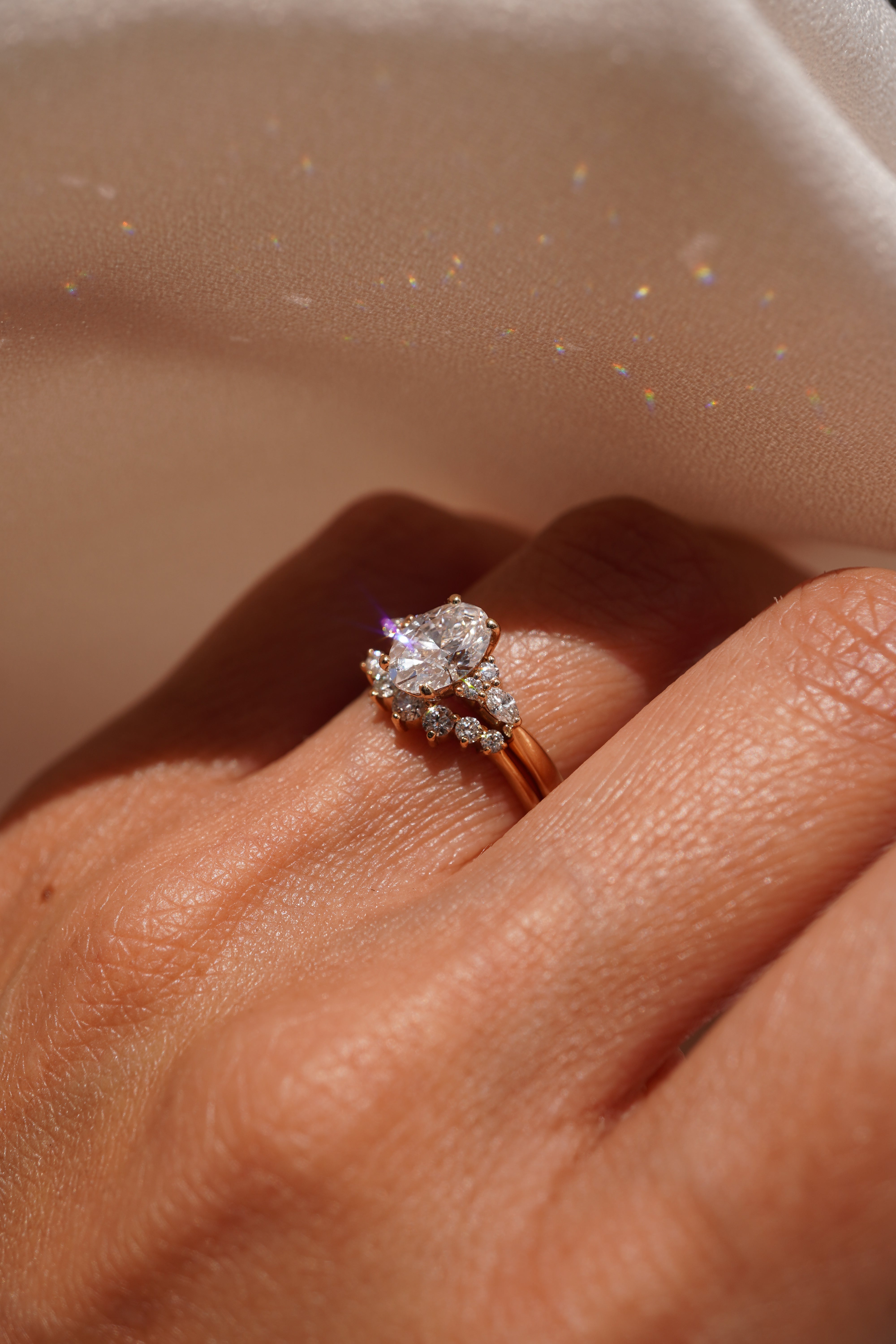 Graduated Diamond Contour Band