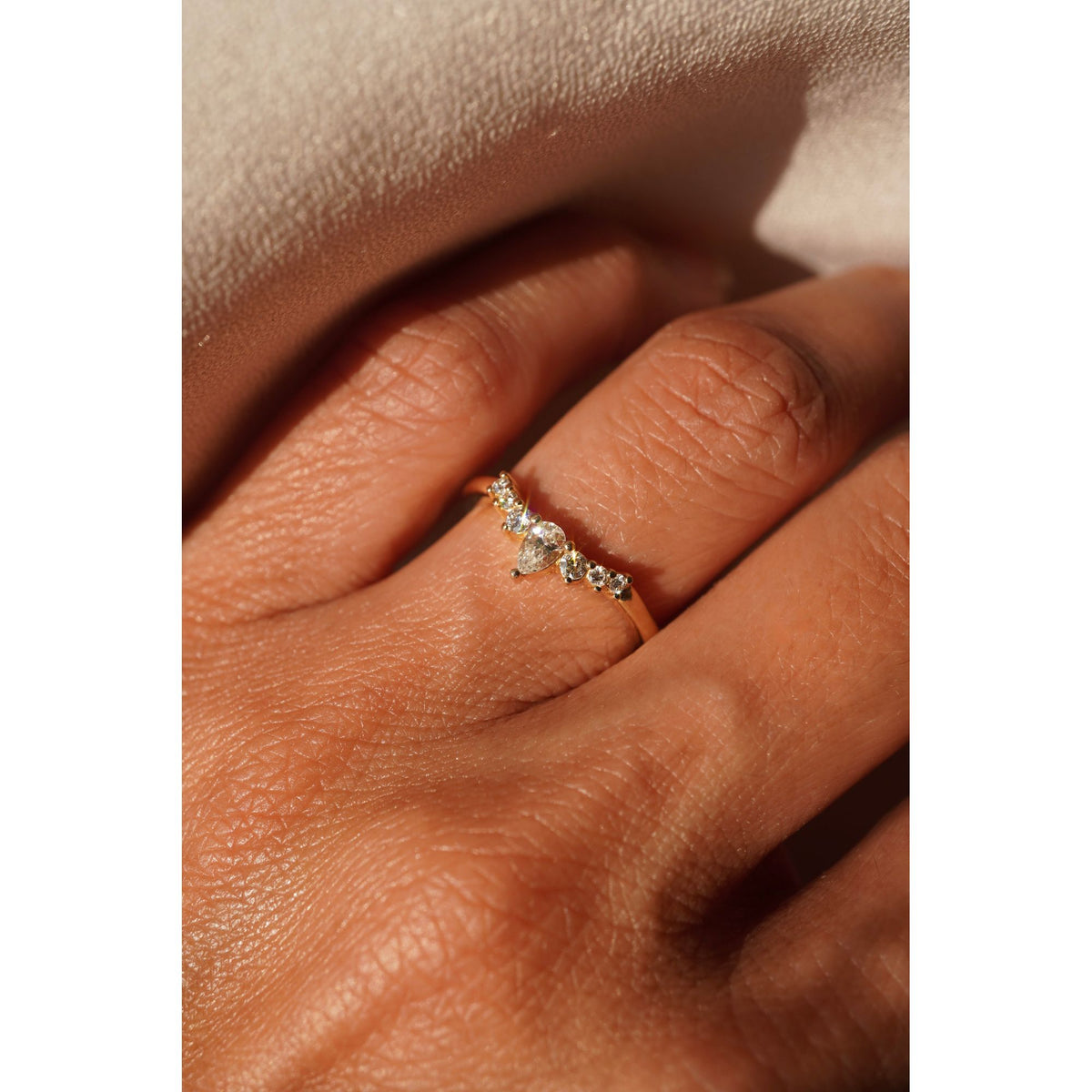 Pear and Round Diamond Contour Band