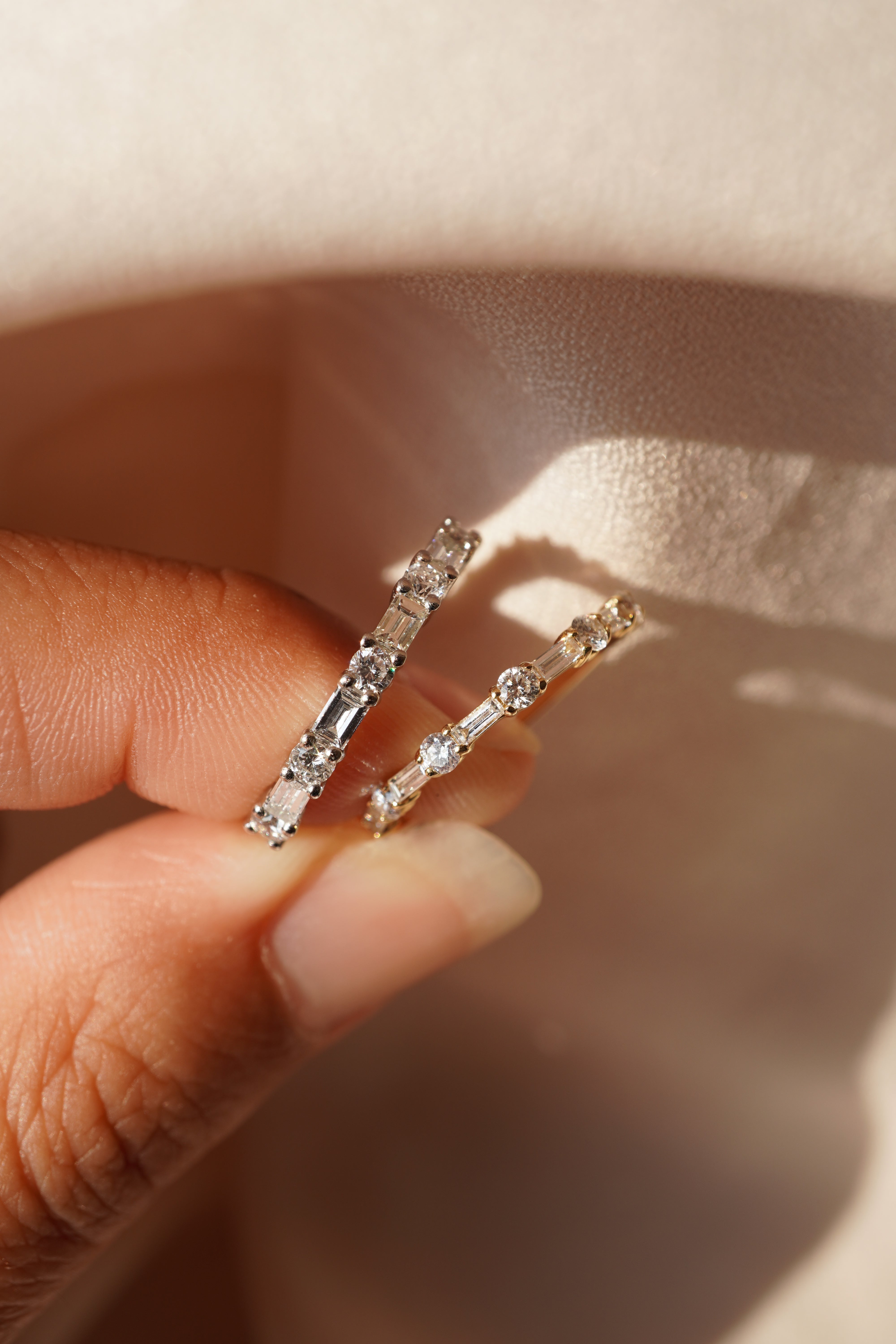 Alternating Baguette & Round Diamond Band