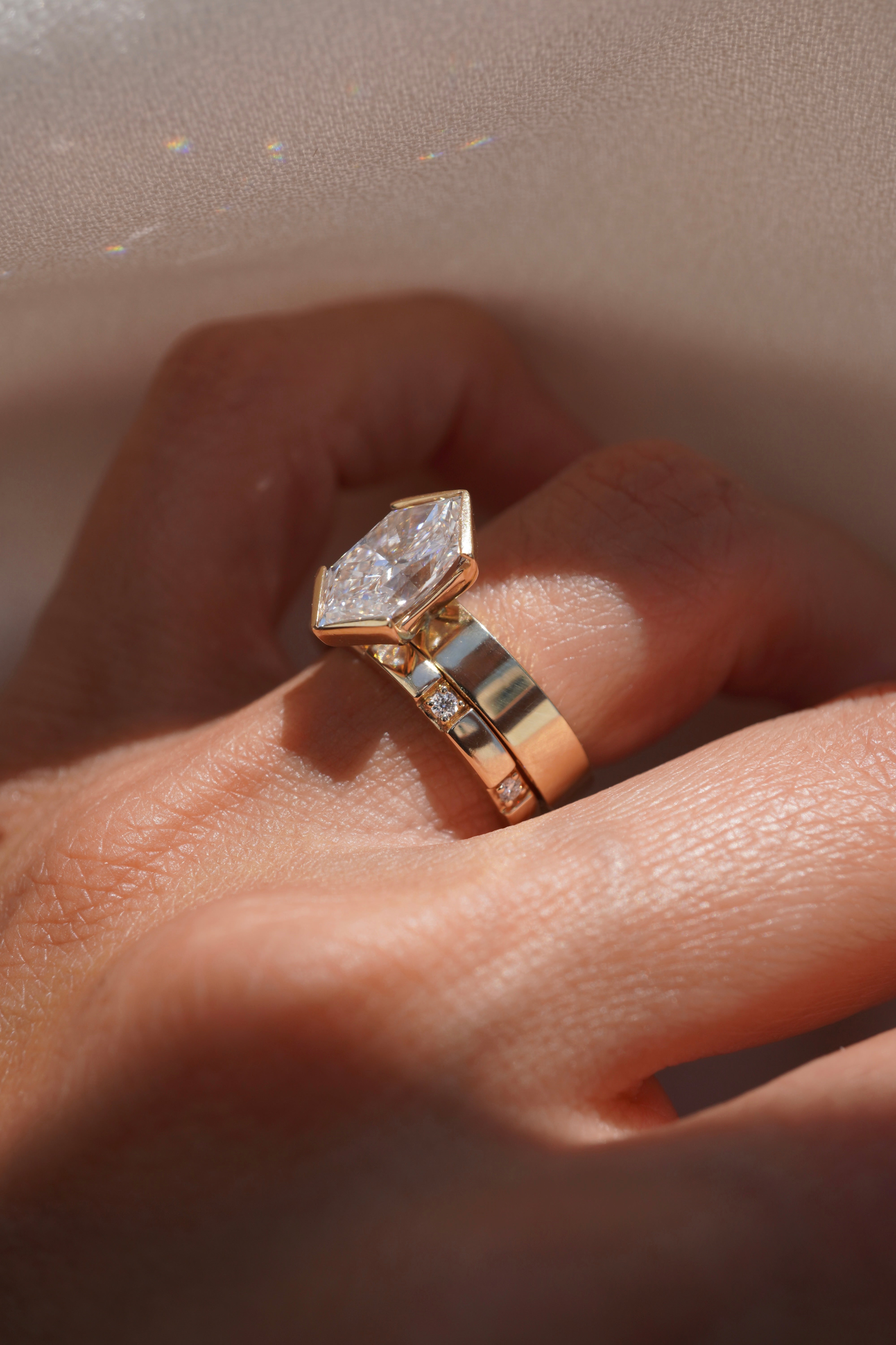 Inlay Diamond Band